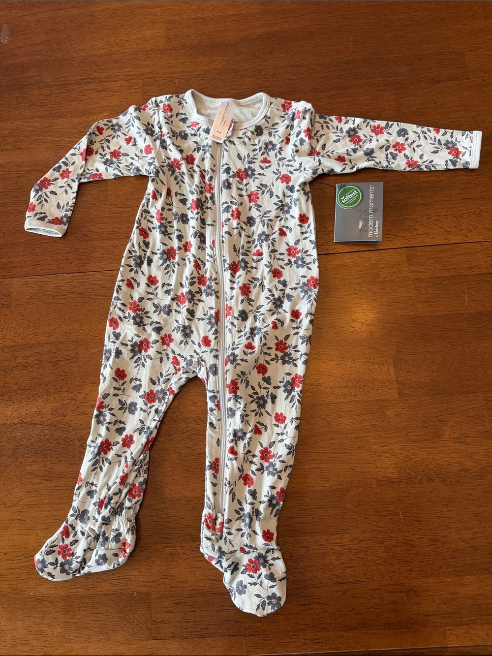 Bundle: 6-9 month Clothing from a Variety of Brands - Picture 6 of 6